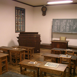 Terakoya vs. Meiji School [Images]
